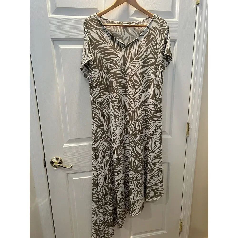 Chicos Travelers Asymmetrical Hem Dress Vetiver Combo Size 2 US 12/14